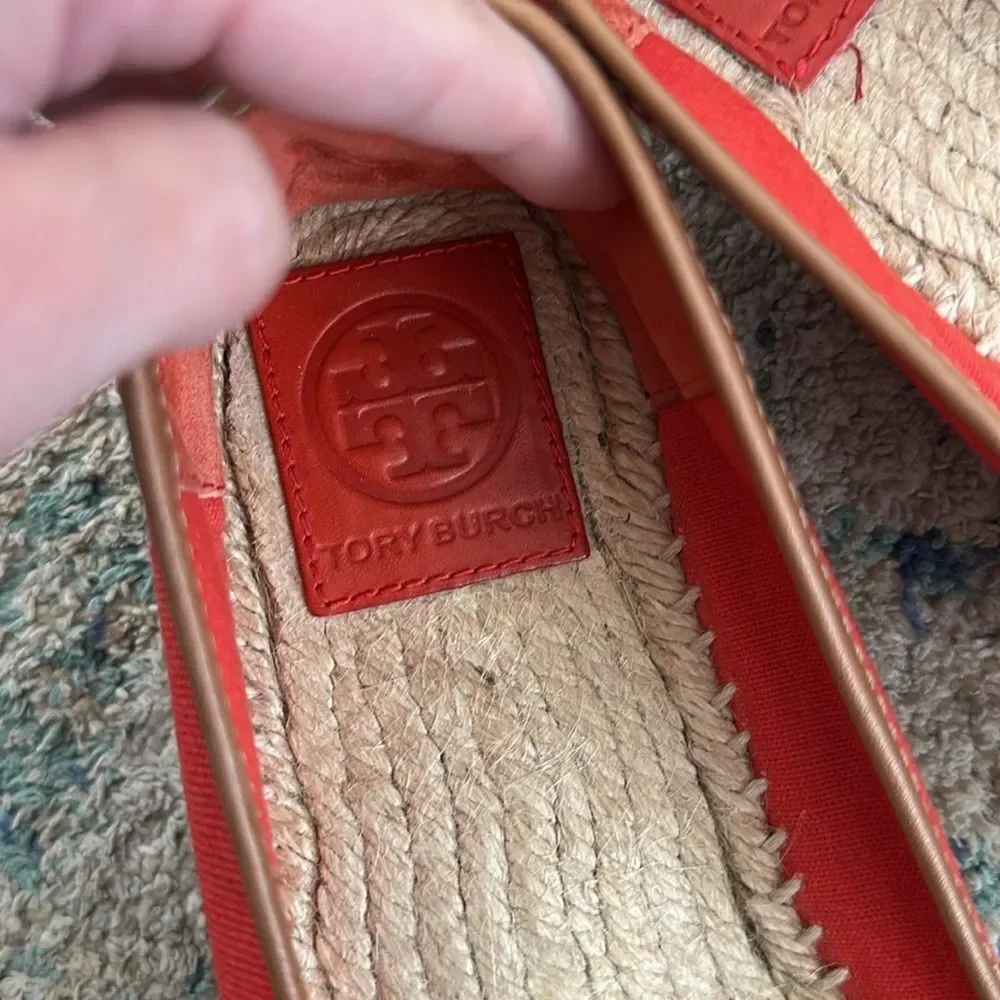 Tory Burch excellent as